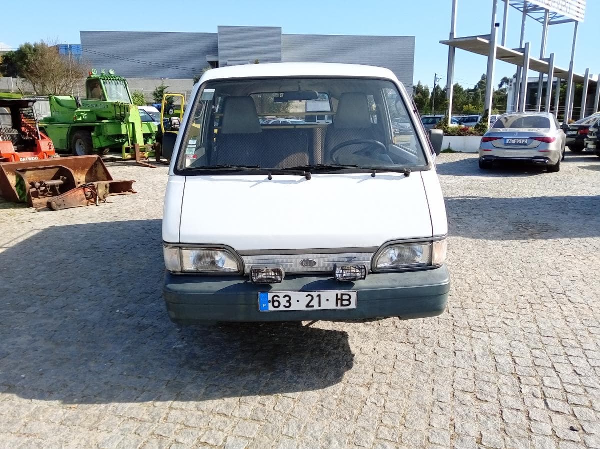 Kia Besta 2.2D · Ano 1997 — imagen 2