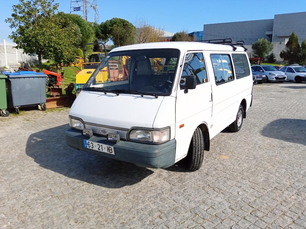 Kia Besta 2.2D · Ano 1997 — imagen 3