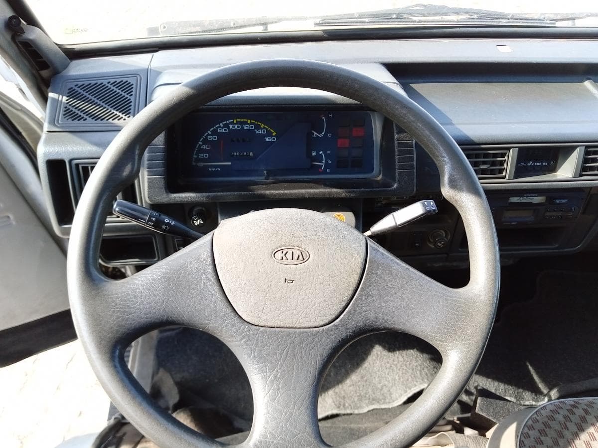 Kia Besta 2.2D · Ano 1997 — imagen 23
