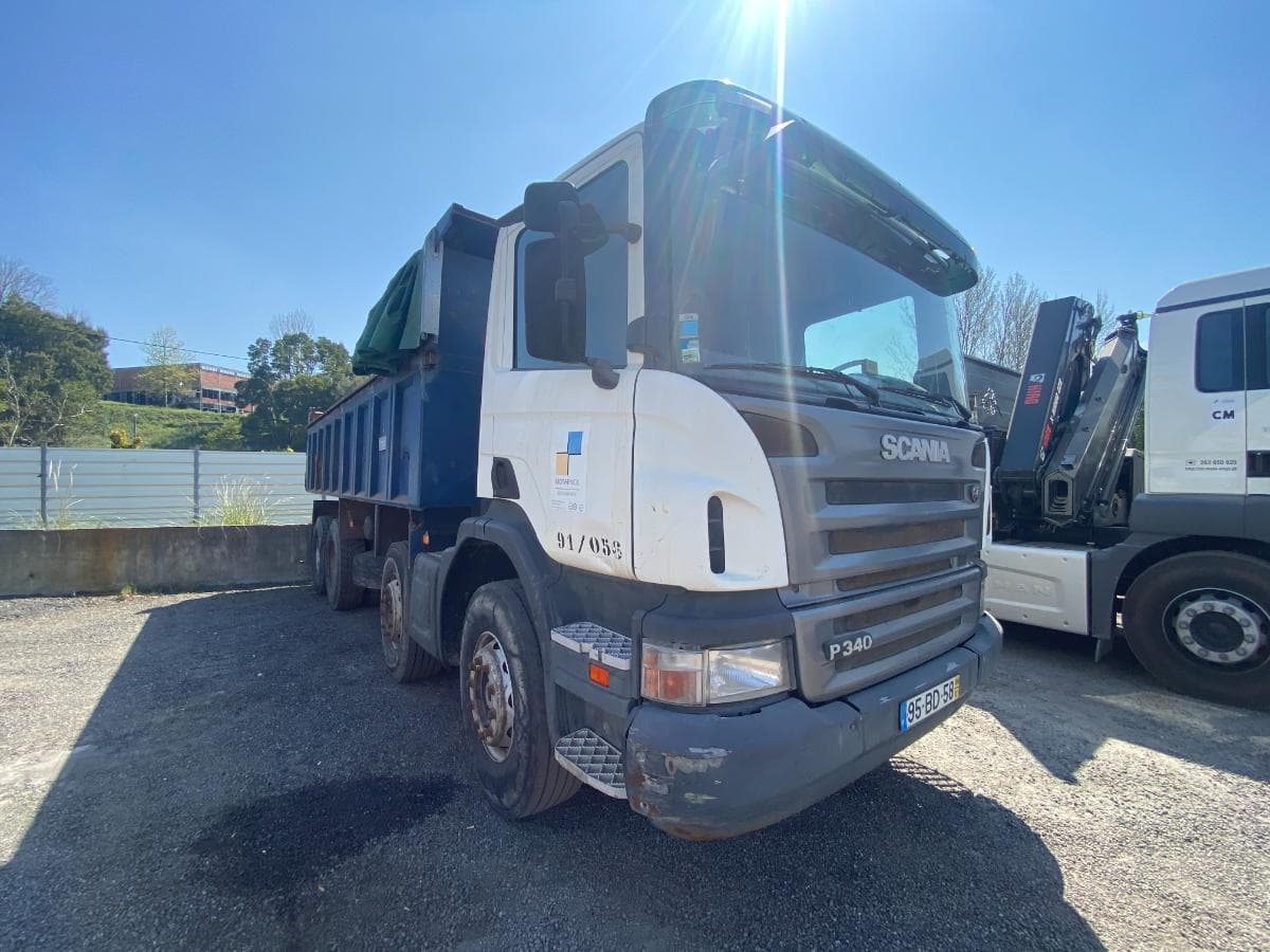 Camião Basc. 32 T (8X4) — imagem 2