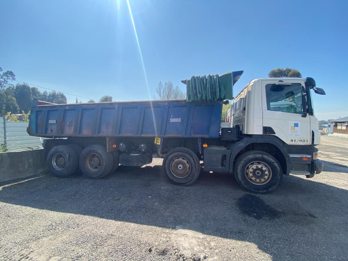 Camião Basc. 32 T (8X4) — imagem 4