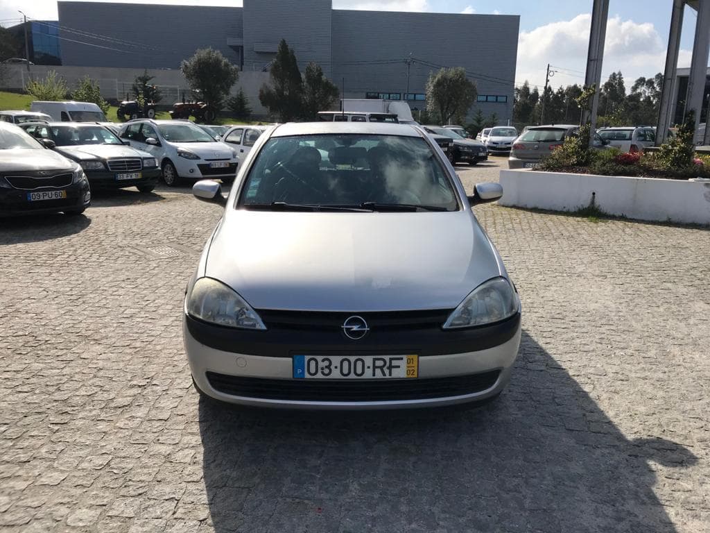 Opel Corsa C 1.2 · Ano 2001 — image 2