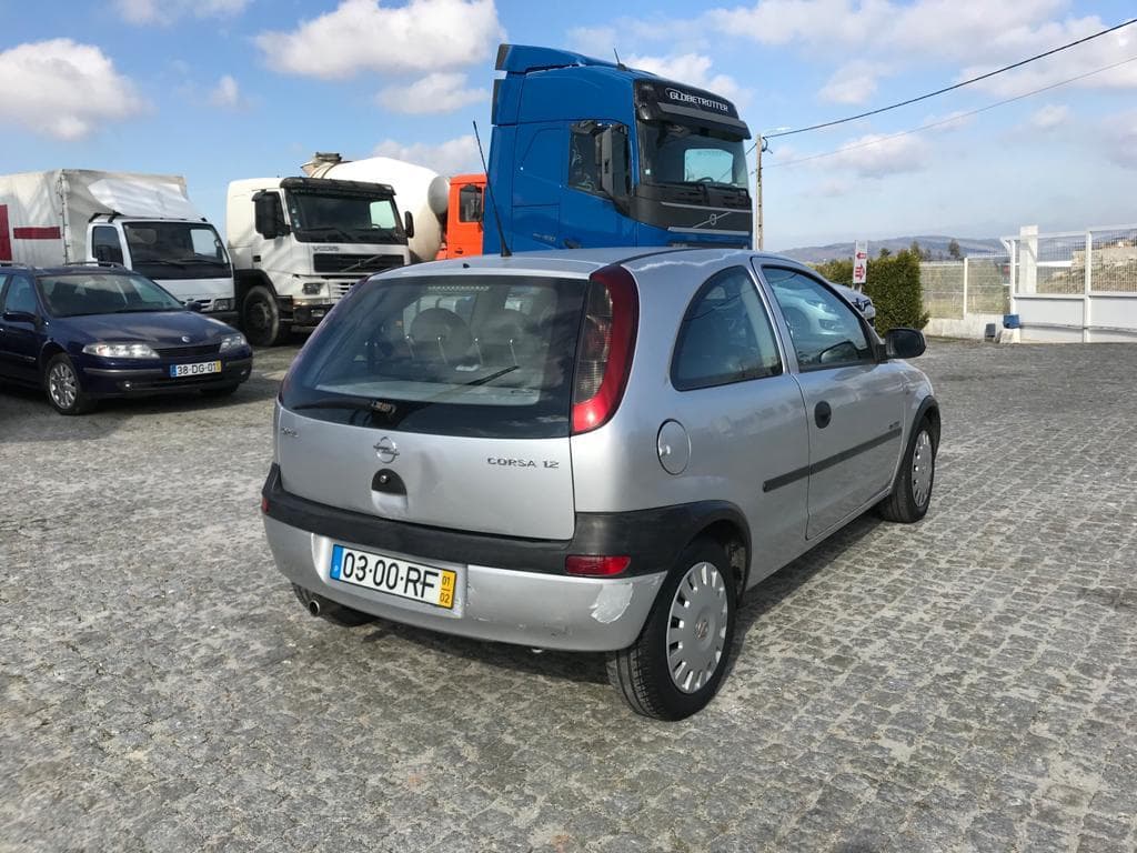 Opel Corsa C 1.2 · Ano 2001 — image 6