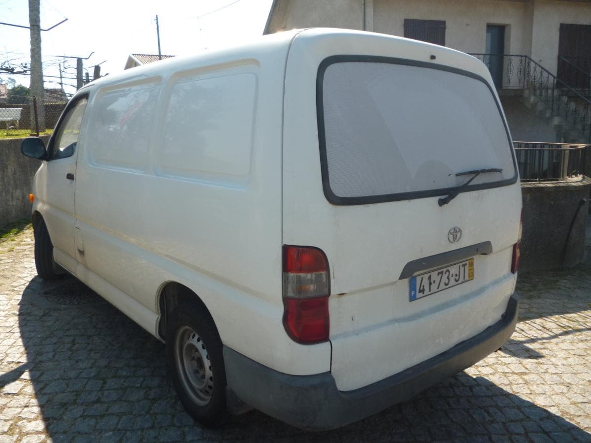 TOYOTA HIACE — imagem 2
