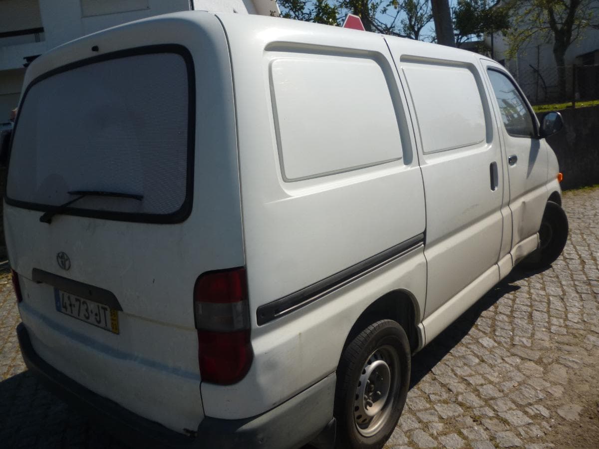 TOYOTA HIACE — imagem 3