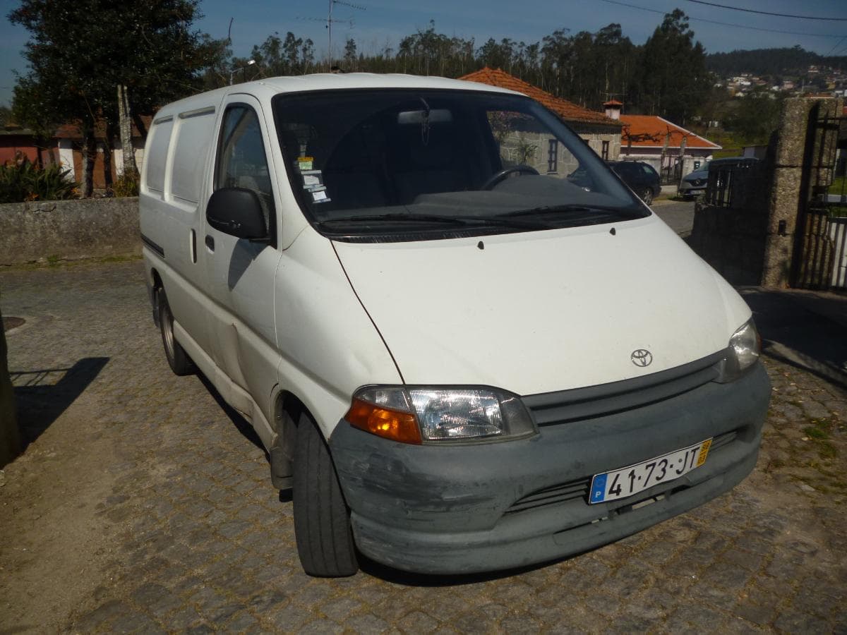 TOYOTA HIACE — imagem 1