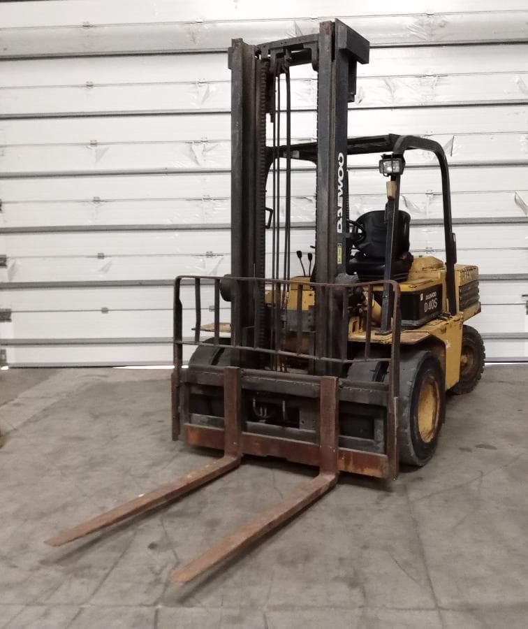 Empilhador Daewoo D40 S — imagen 1