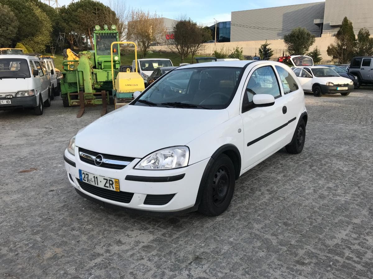 Opel Corsa 1.3 CDTI · Ano 2005 — imagem 3
