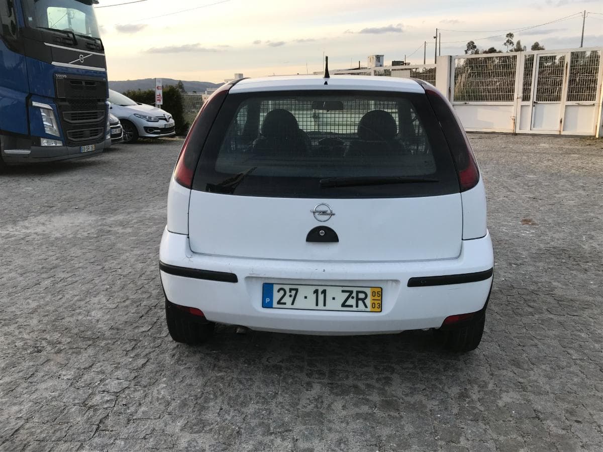 Opel Corsa 1.3 CDTI · Ano 2005 — imagem 5