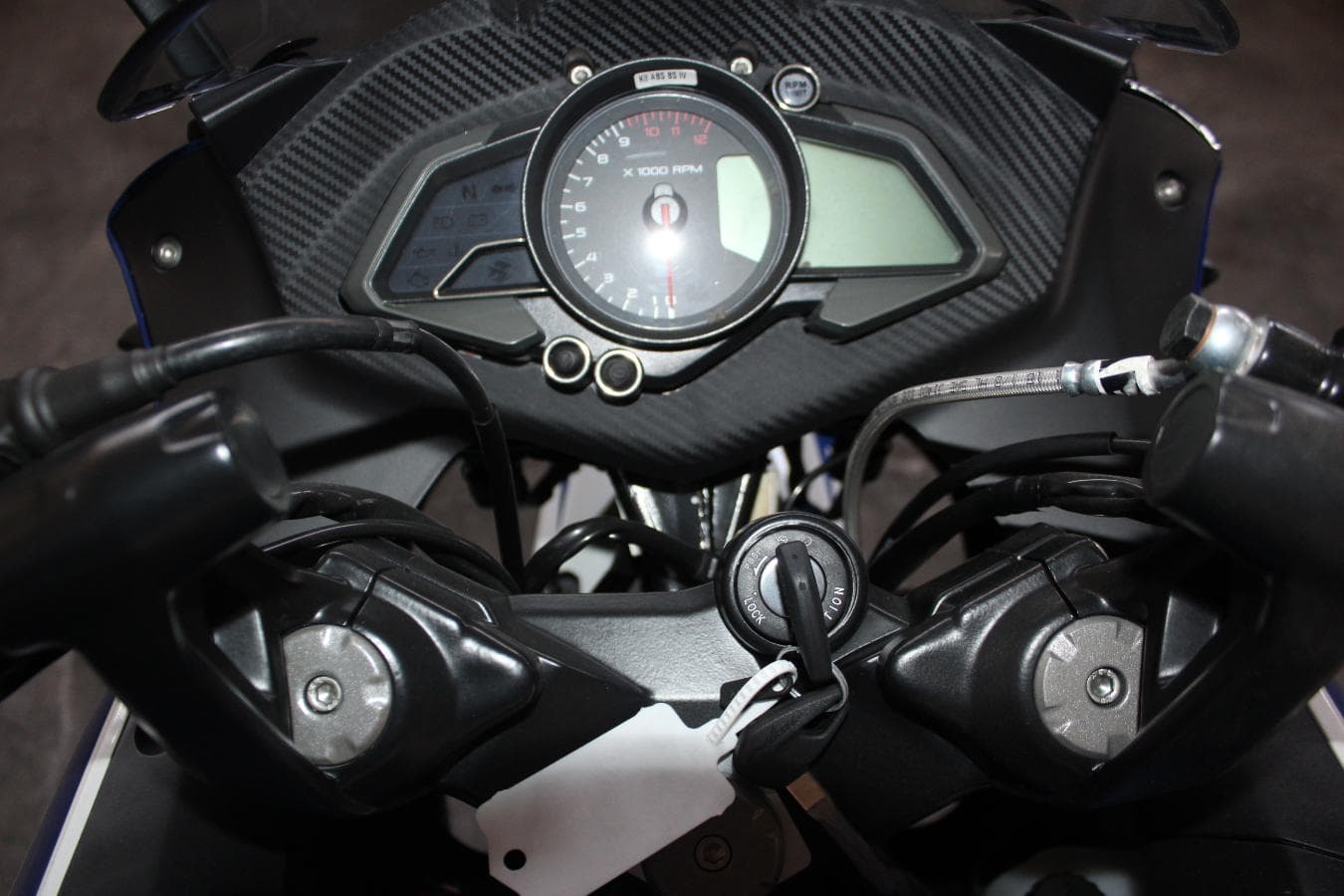Bajaj Pulsar RS 200 FI ABS — imagen 7