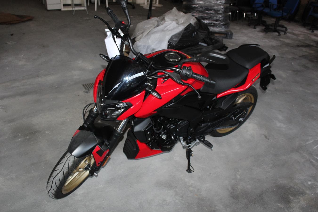 Bajaj Dominar D400 ABS — imagen 2