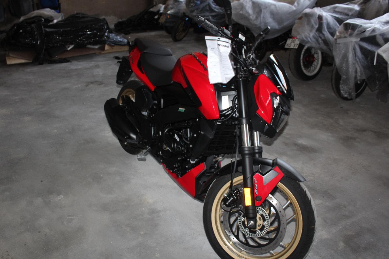 Bajaj Dominar D400 ABS — imagen 3