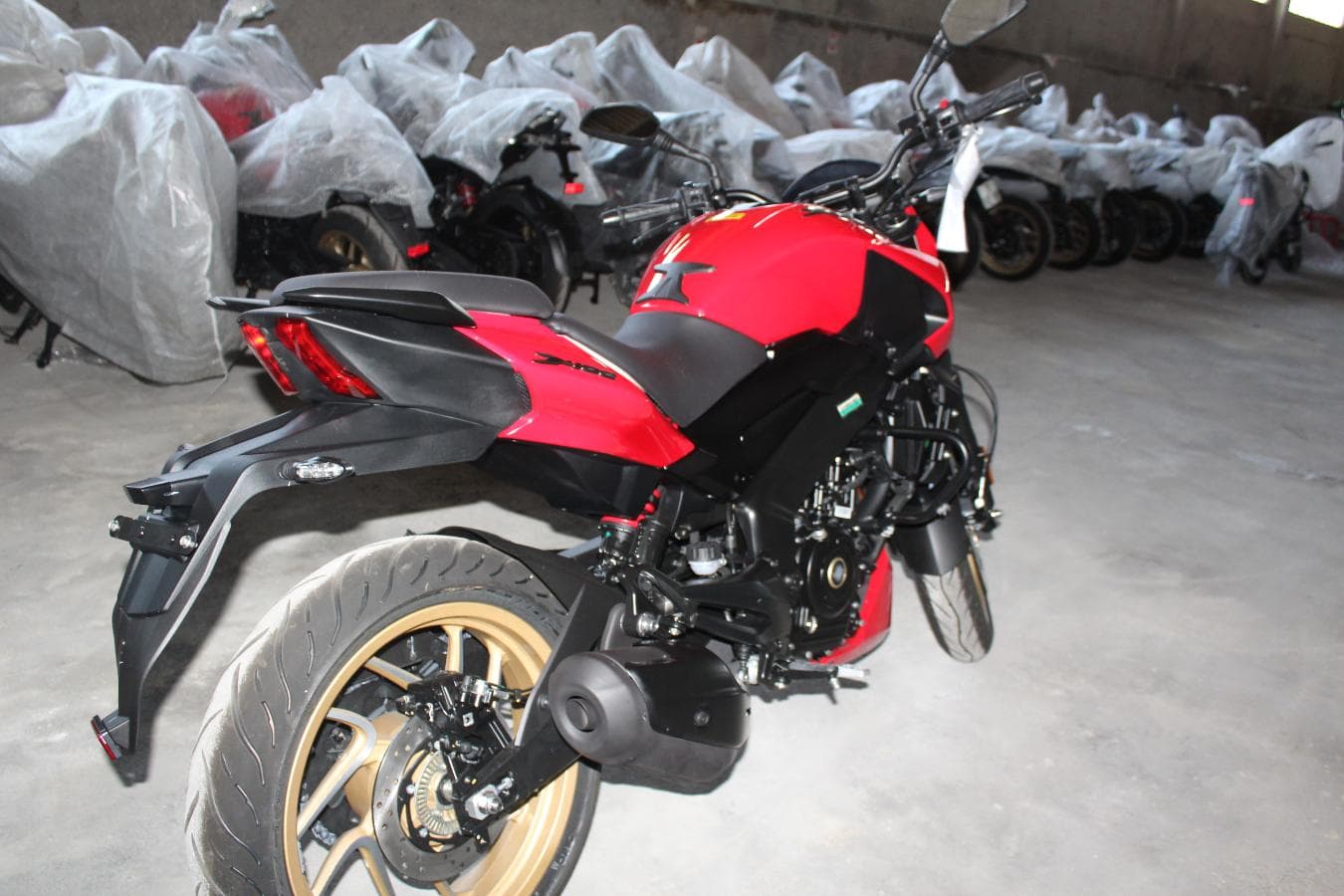 Bajaj Dominar D400 ABS — imagen 5