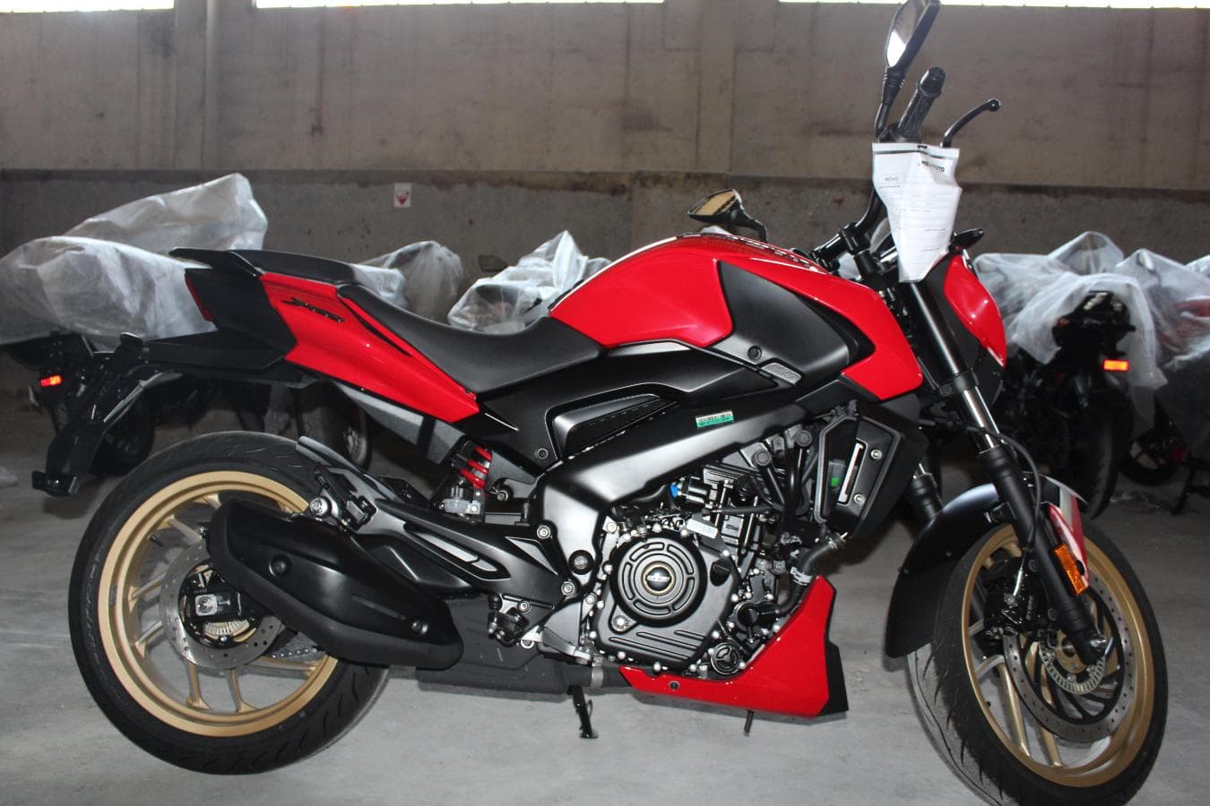 Bajaj Dominar D400 ABS — imagen 4