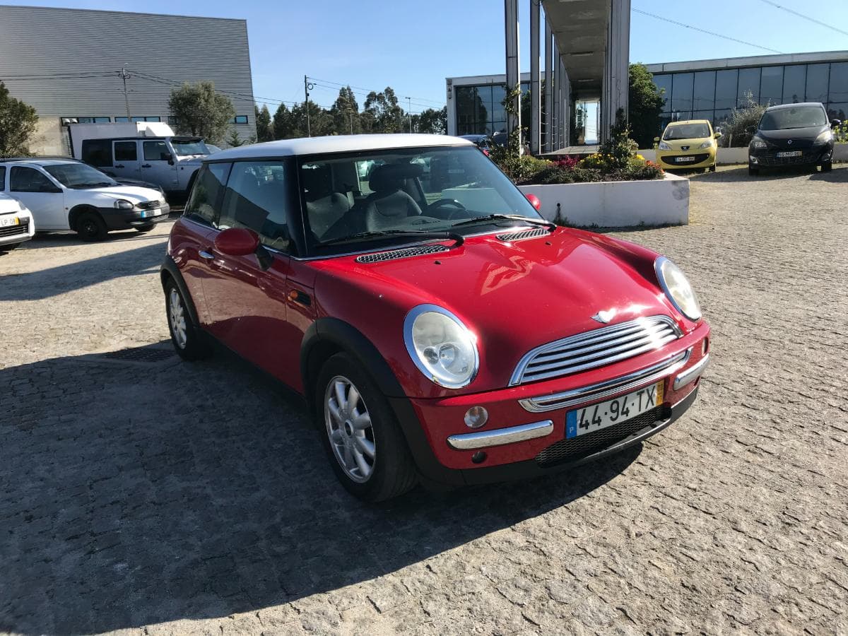 Mini Cooper 1.6 · Gasolina · Ano 2002 — imagem 1
