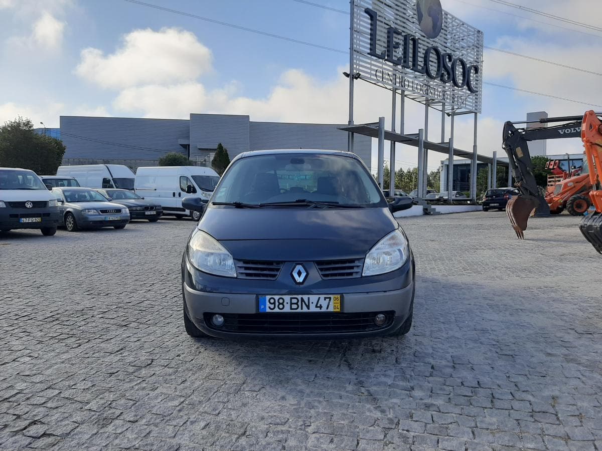 Renault Scénic 1.5 DCI · Ano 2006 — image 2