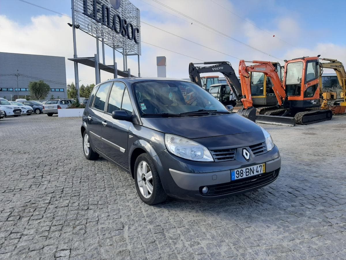 Renault Scénic 1.5 DCI · Ano 2006 — image 1
