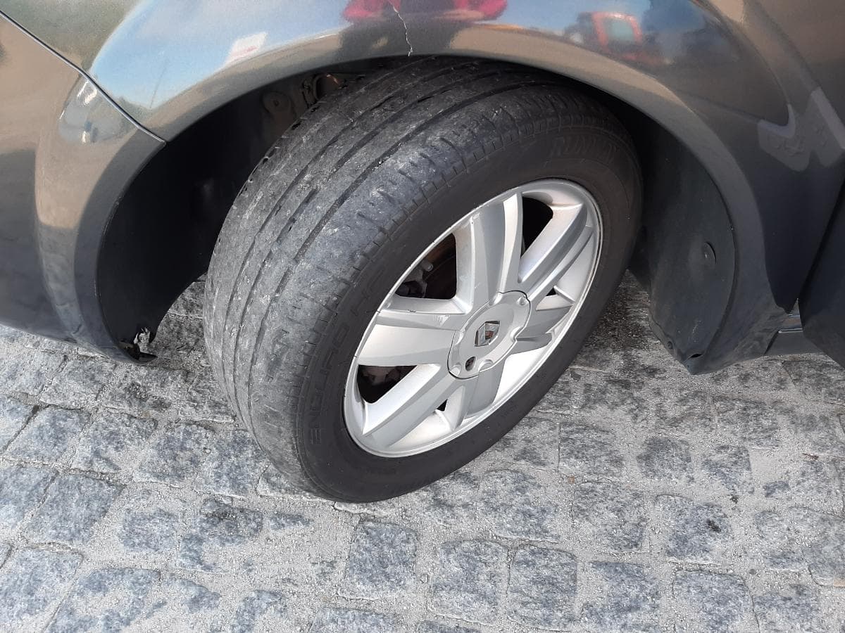 Renault Scénic 1.5 DCI · Ano 2006 — image 12