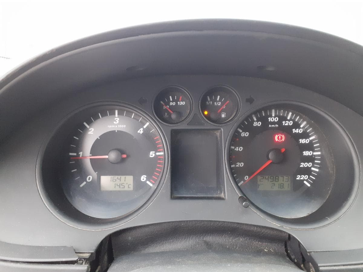 Seat Ibiza 1.4 TDI · Ano 2005 — image 24