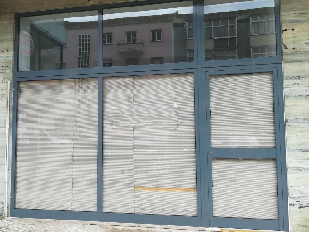 Loja · Amadora — imagen 6