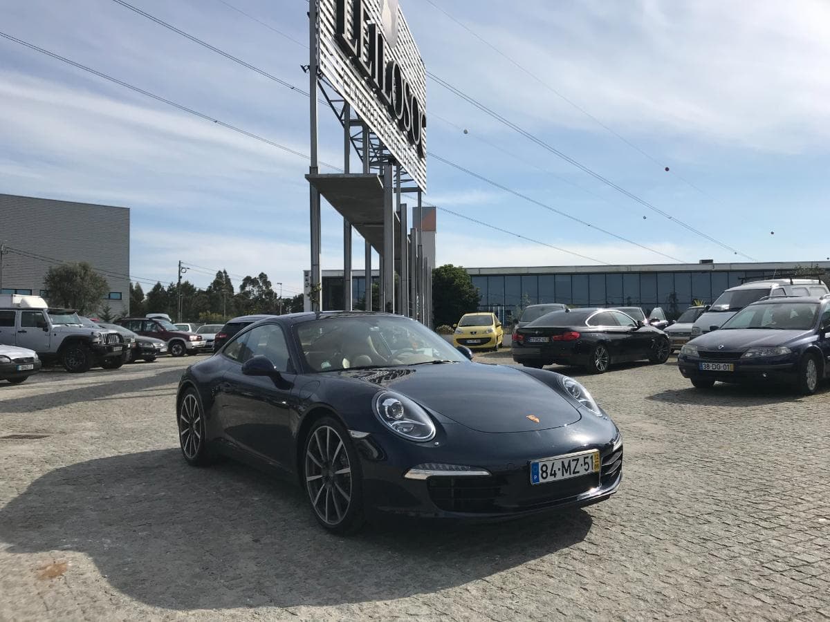 Porsche 911 Carrera S Coupé · Ano 2012 — image 1