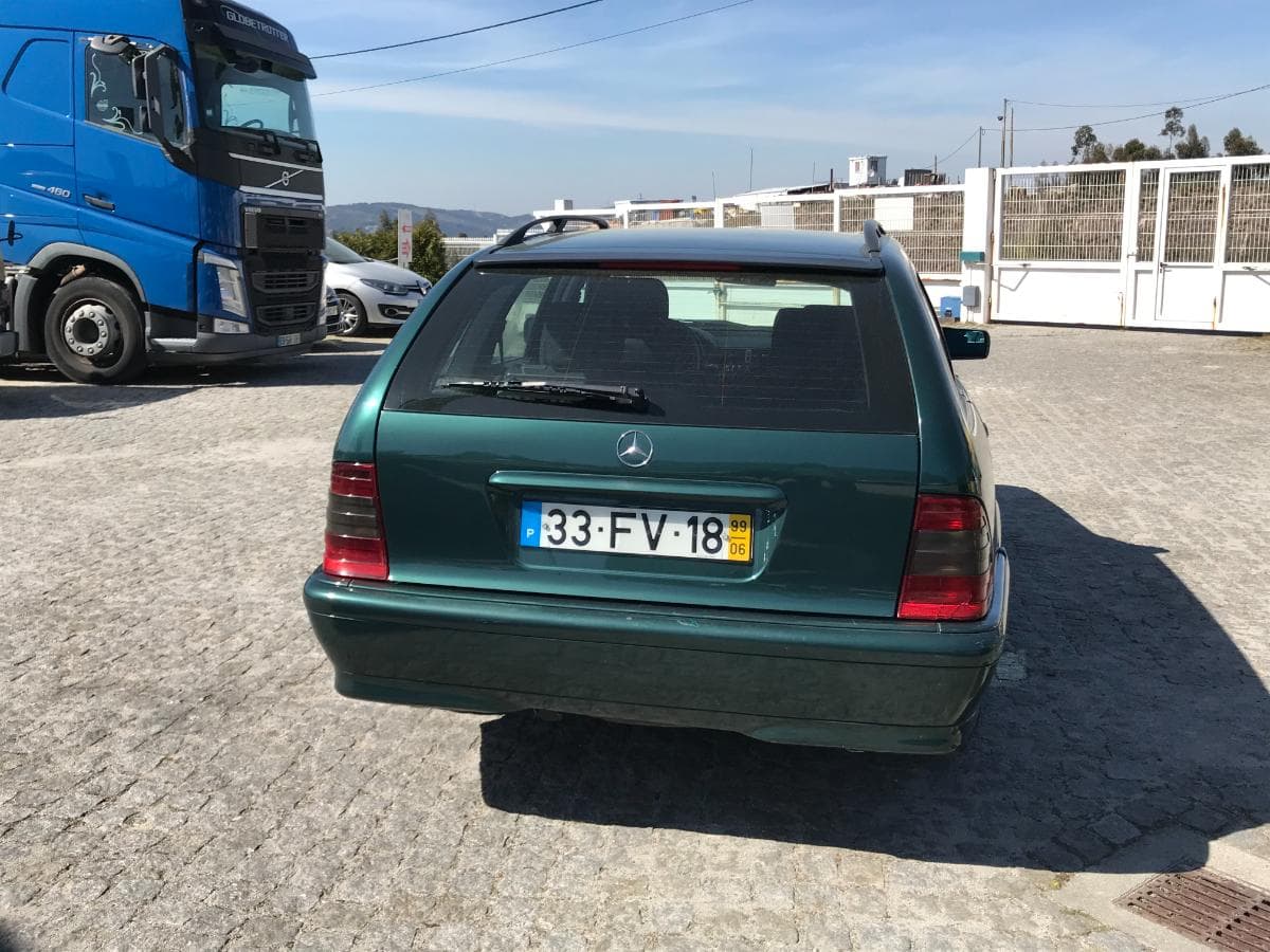 Mercedes-Benz C220 CDI · Ano 1999 — image 5