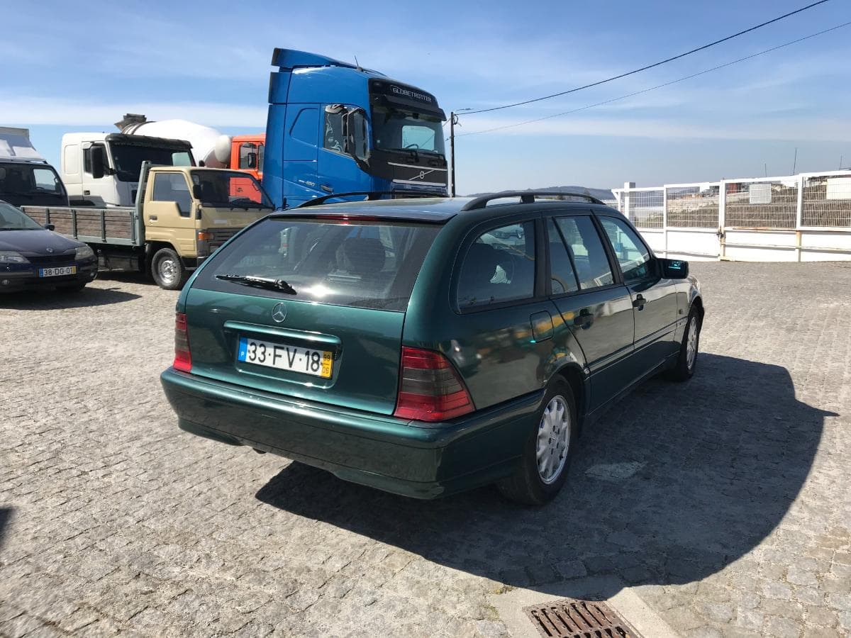 Mercedes-Benz C220 CDI · Ano 1999 — image 6