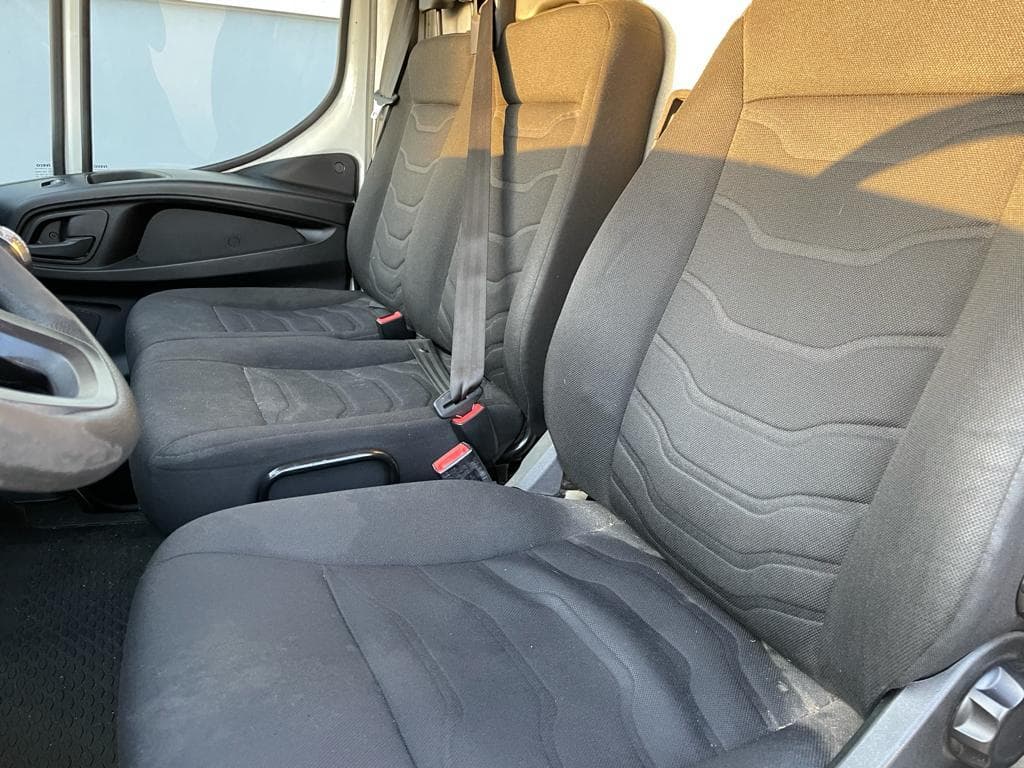 Iveco Daily 35-130 · Ano 2016 — imagen 18