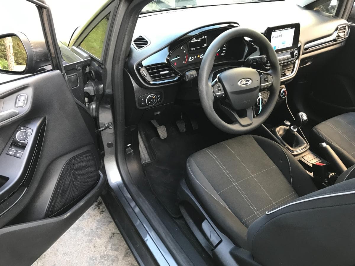 Ford Fiesta 1.0 · Ano 2018 — image 13