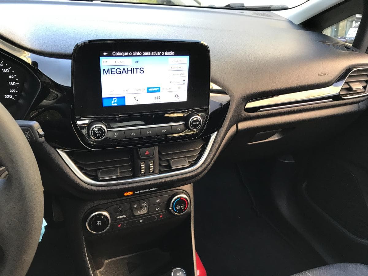 Ford Fiesta 1.0 · Ano 2018 — image 20