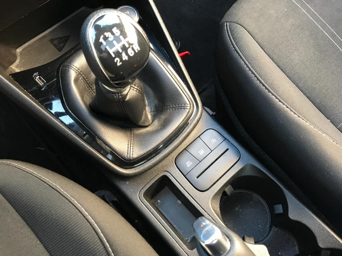 Ford Fiesta 1.0 · Ano 2018 — image 22