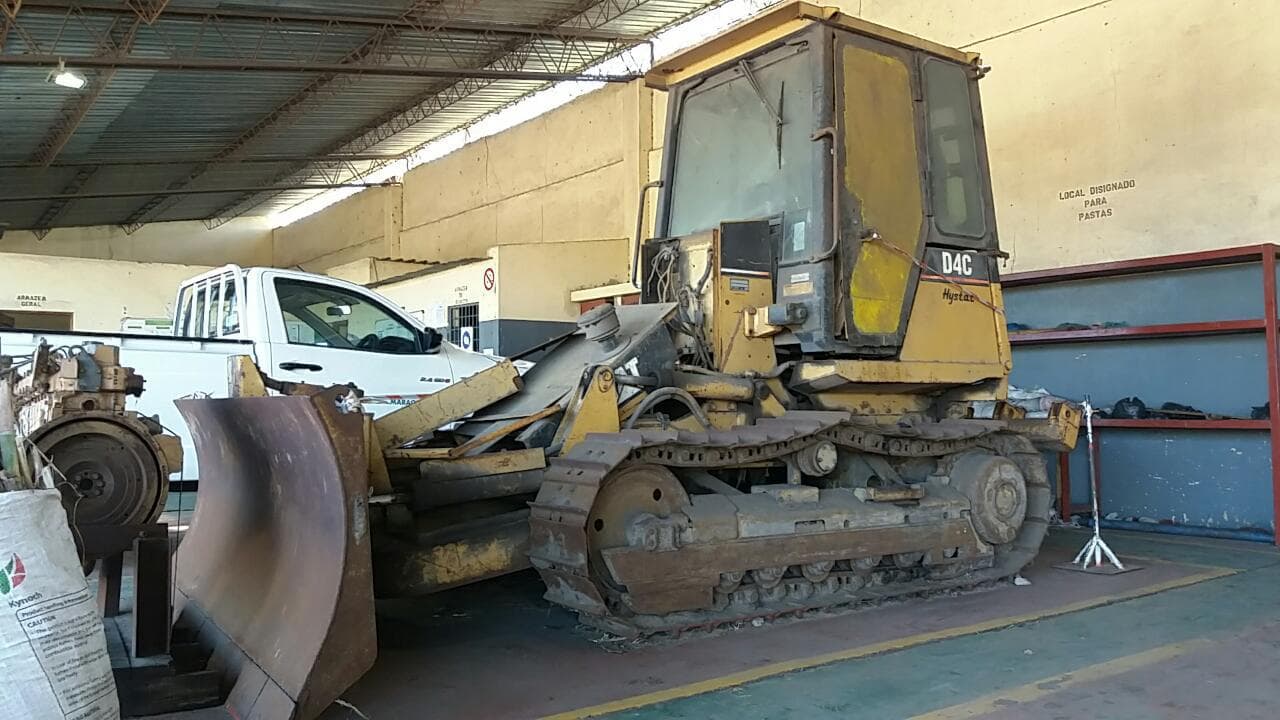 Bulldozer ·