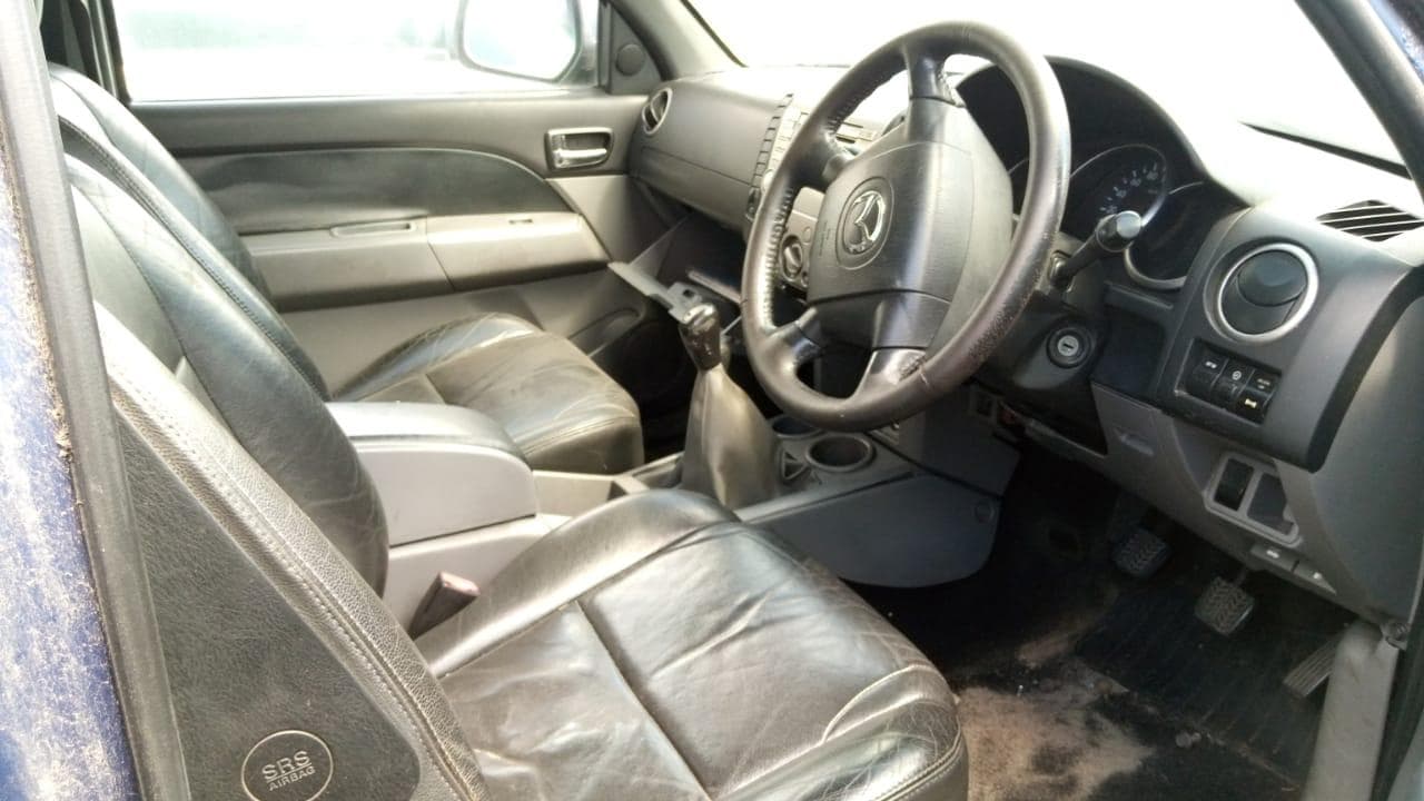 Mazda BT50 · — image 15
