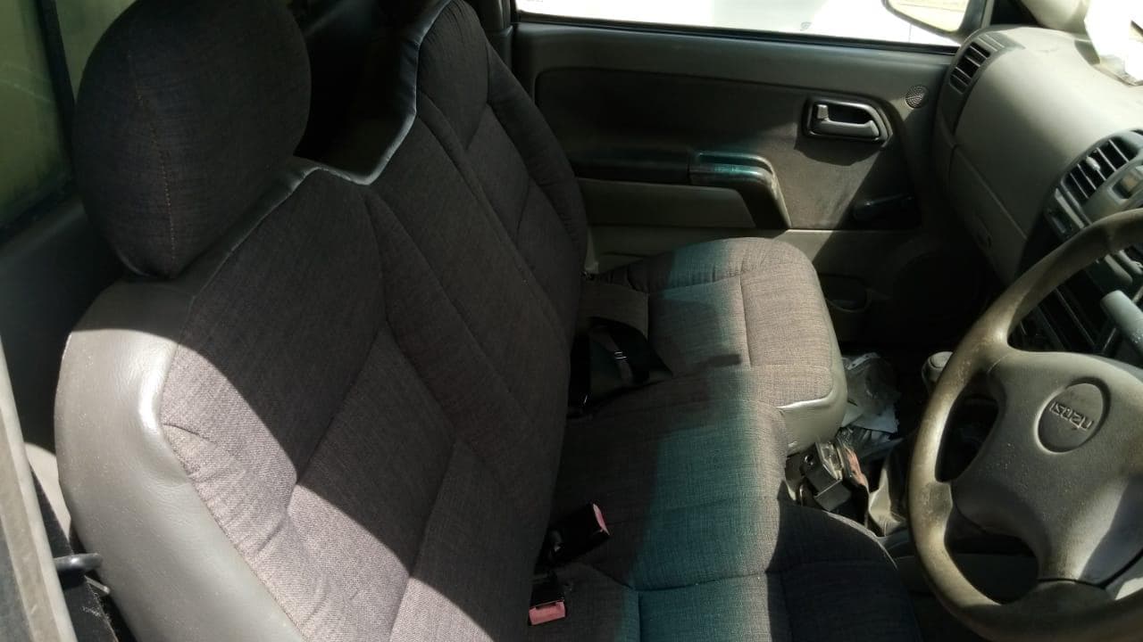 Isuzu KB250 · — image 13
