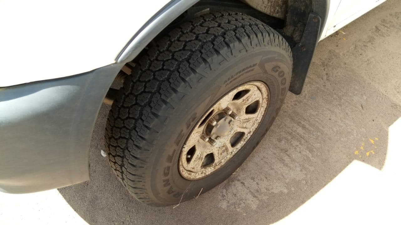 Isuzu KB250 · — image 11