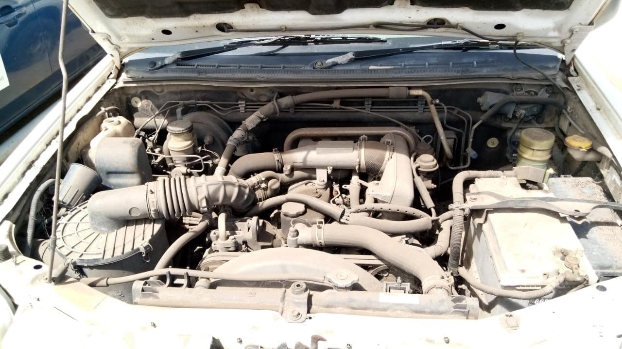 Isuzu KB250 · — image 12