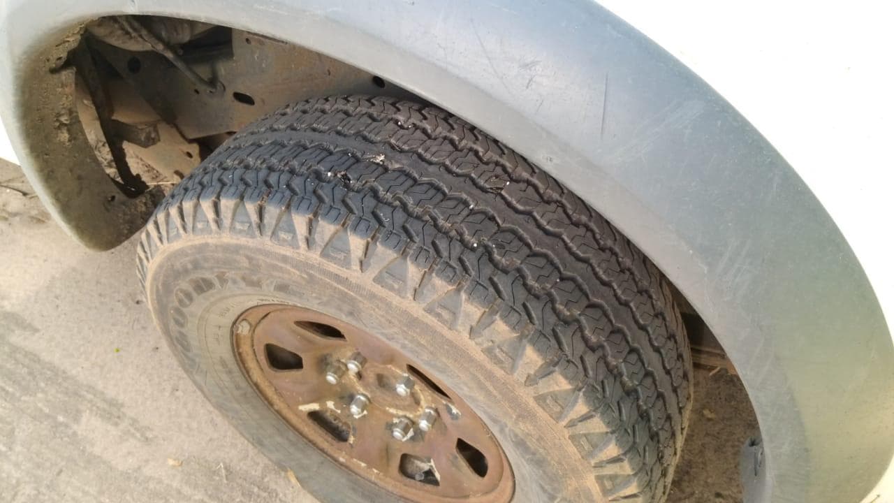 Isuzu KB250 · — image 7
