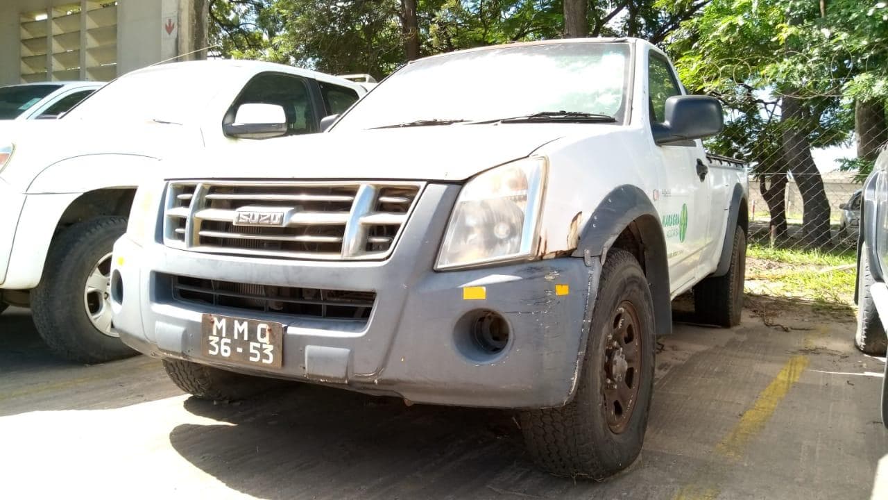Isuzu KB250 ·
