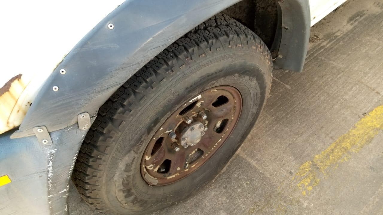 Isuzu KB250 · — image 9