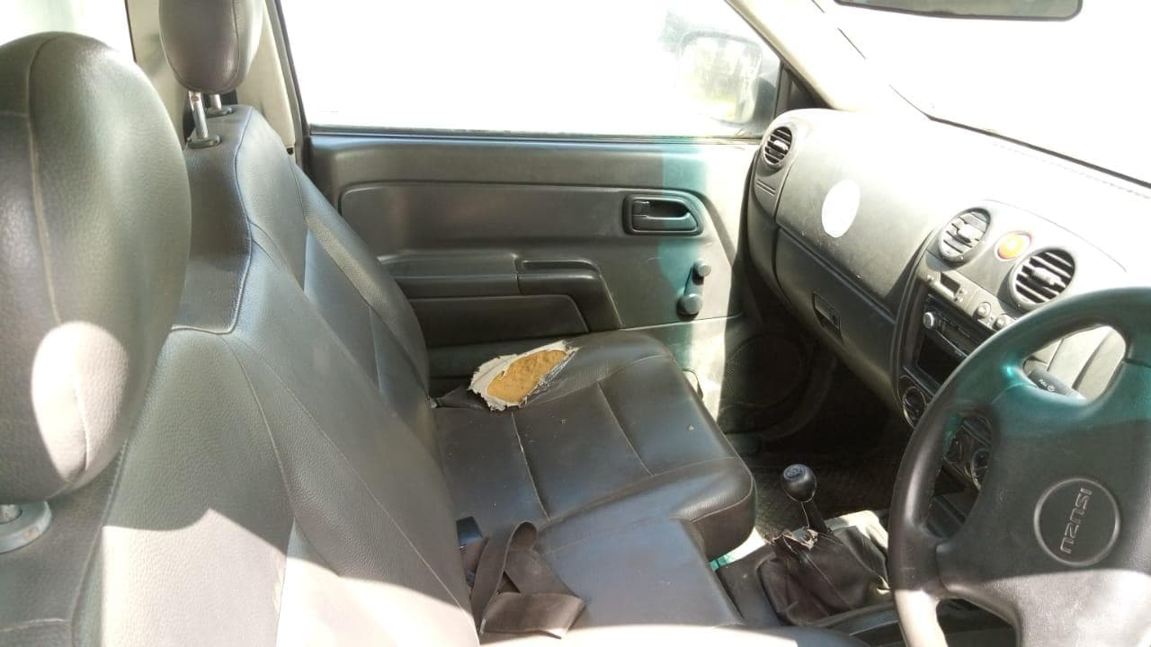 Isuzu KB250 · — image 6