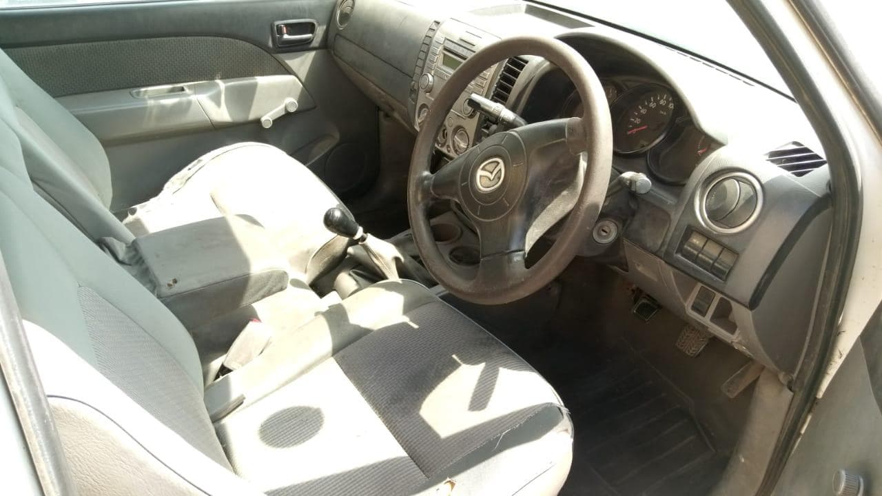Mazda BT50 · — image 5