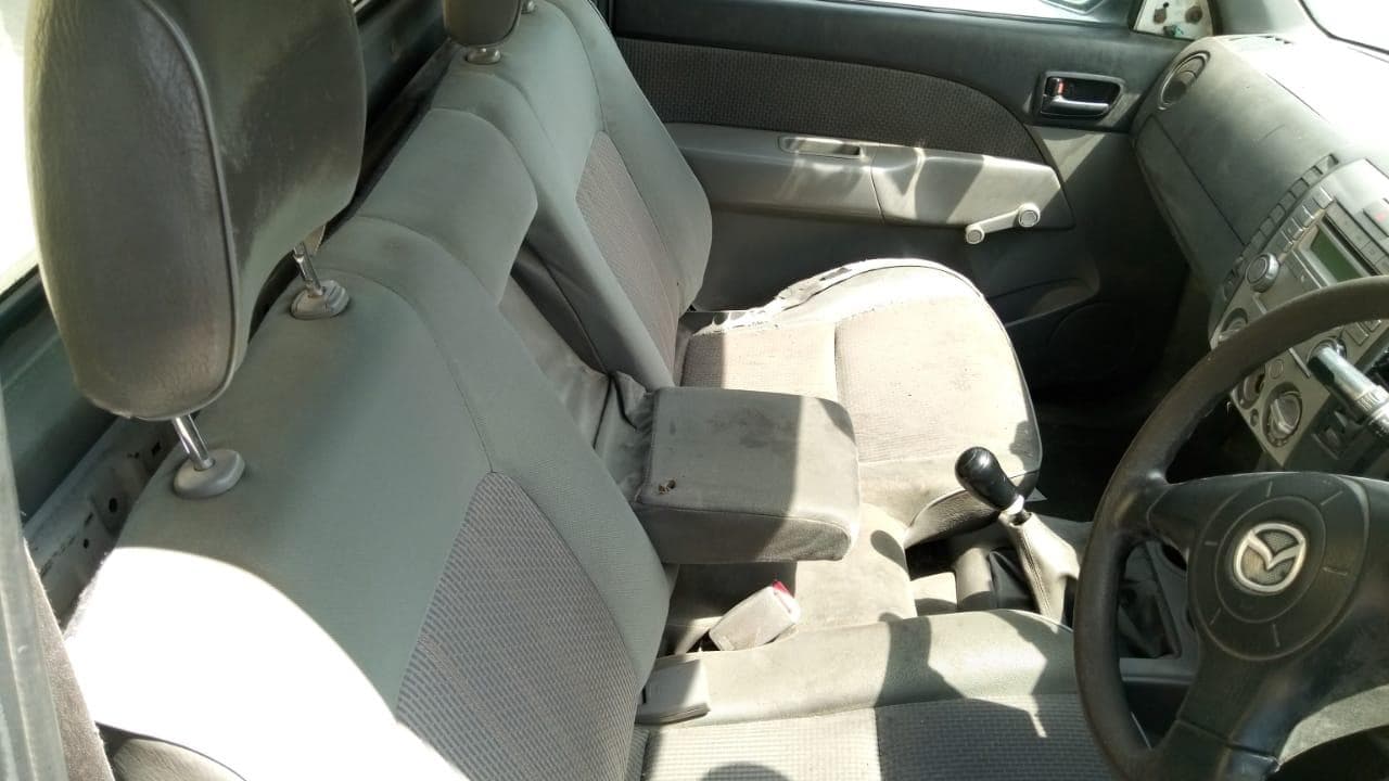 Mazda BT50 · — image 8
