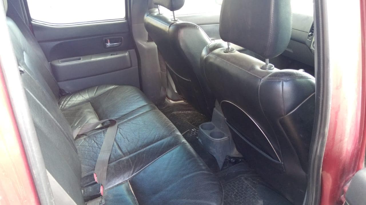 Mazda BT50 · — image 9