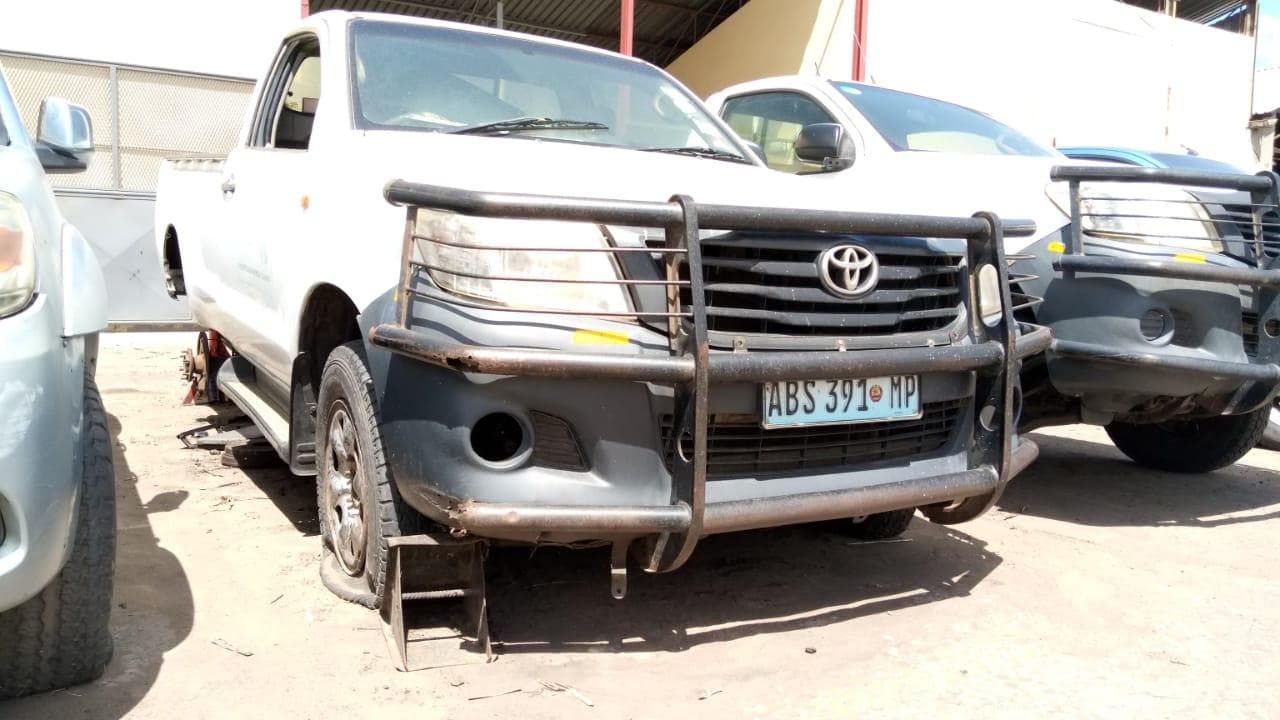 Toyota Hilux 2.5C/C · — image 3