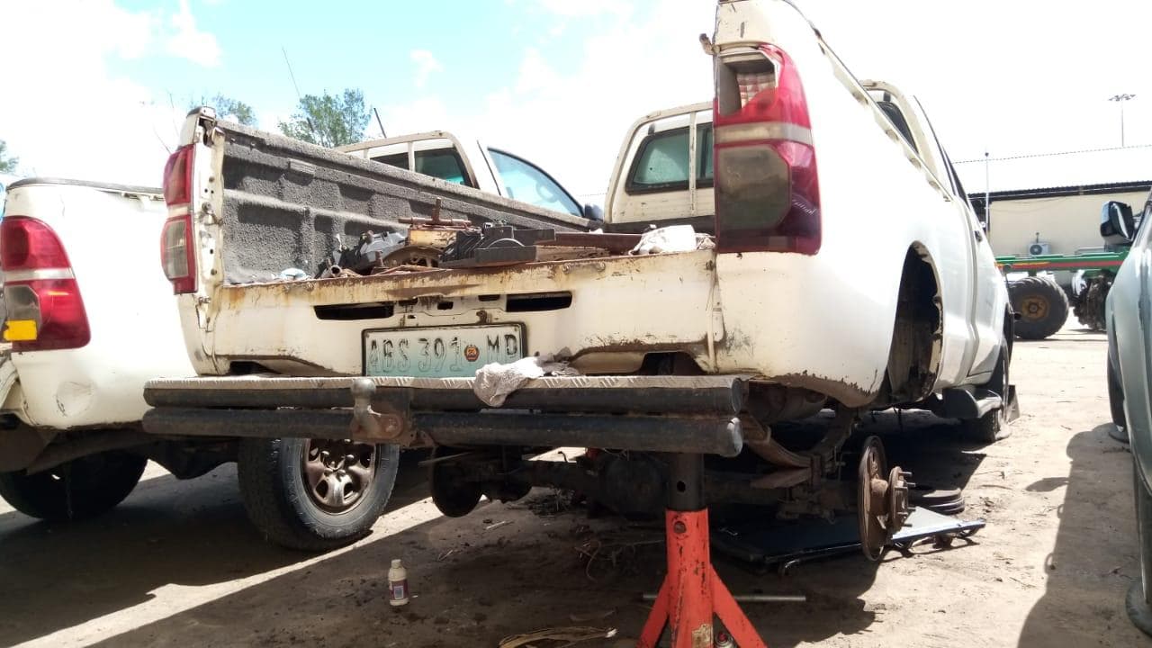 Toyota Hilux 2.5C/C · — image 5