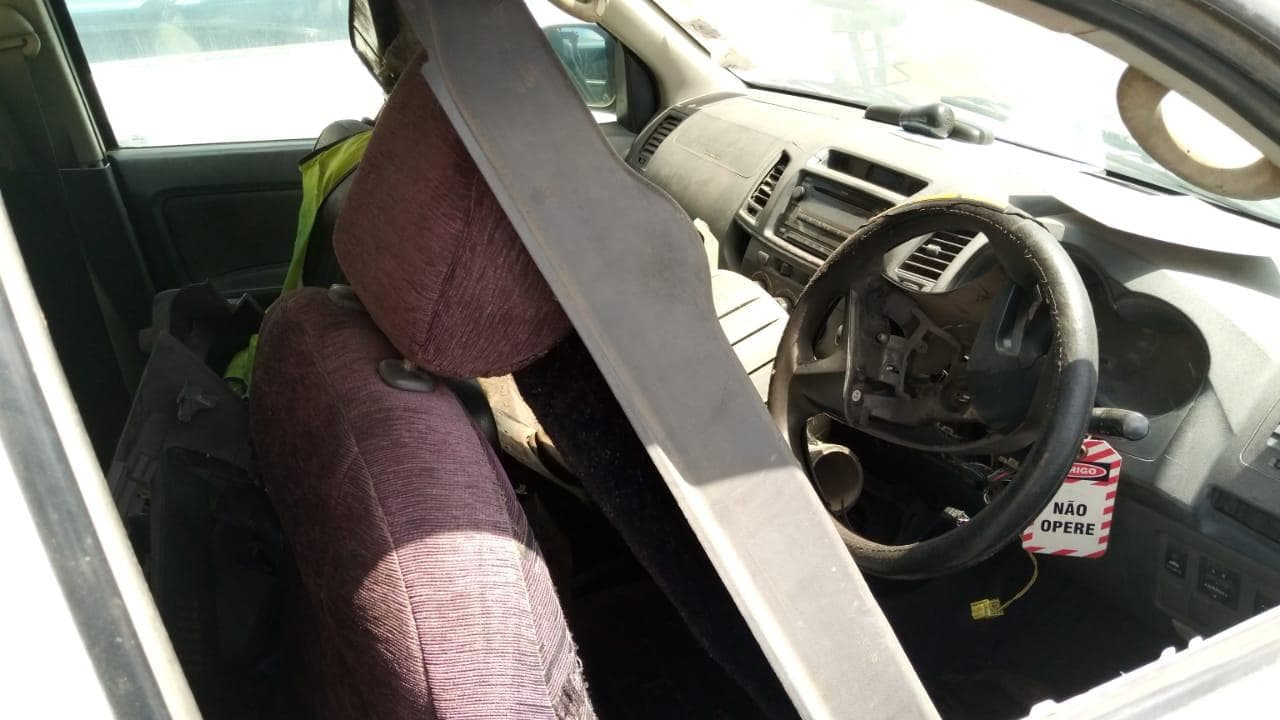 Toyota Hilux 2.5C/C · — image 8