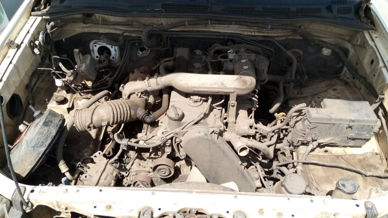 Toyota Hilux 2.5C/C · — image 11
