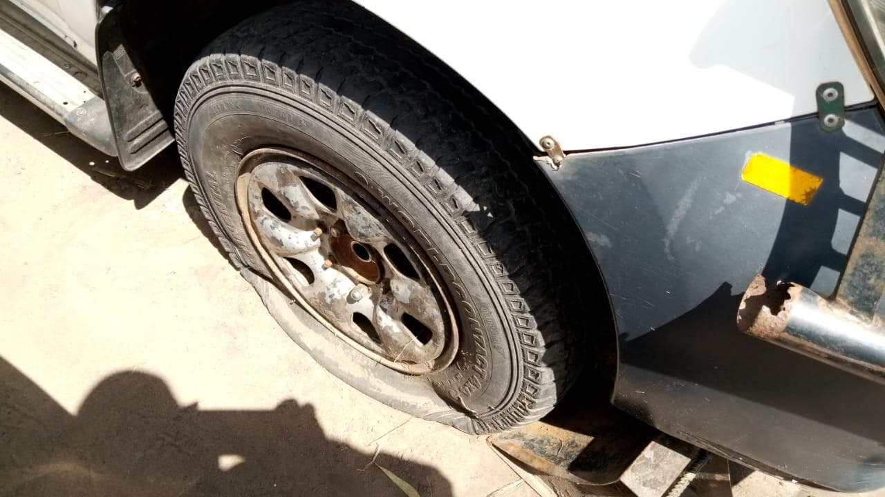 Toyota Hilux 2.5C/C · — image 9