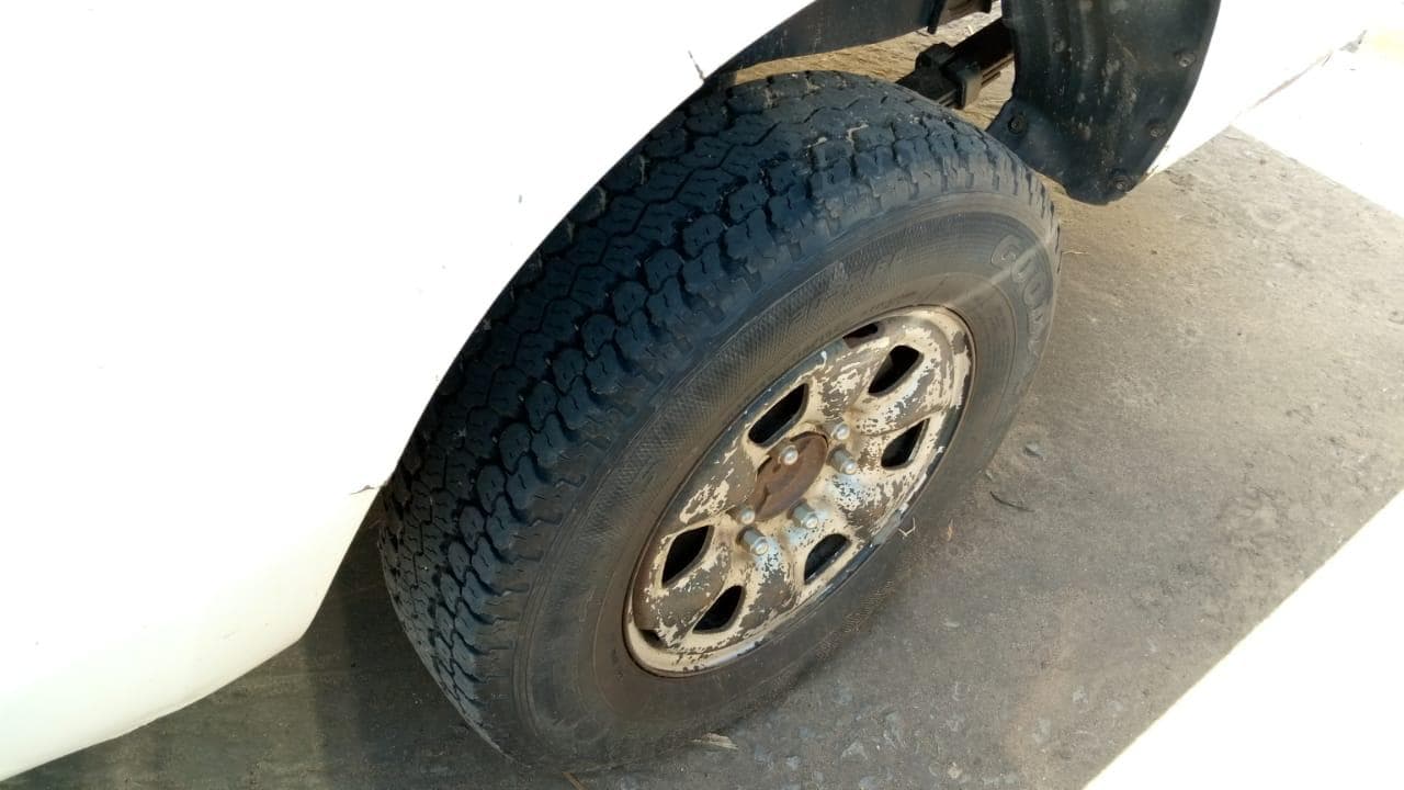 Toyota Hilux 2.5C/C · — image 12
