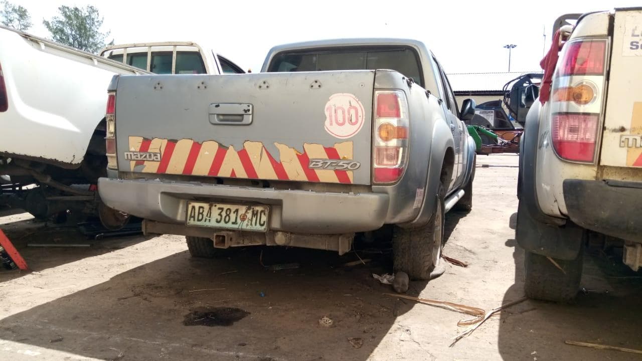 Mazda BT50 · — image 8